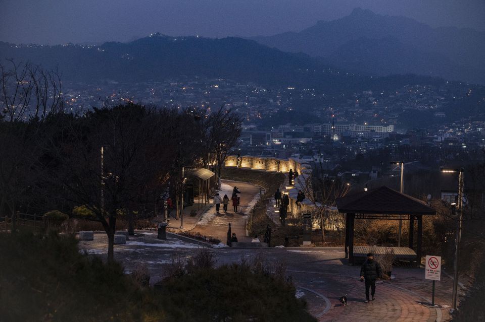 Seoul: Nighttime Hidden Gems Walking Tour - Hanyang City Wall after dark: the night view you earn