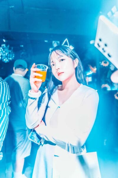Seoul: Premium Pub Crawl with Open Bottles - Open Bottles All Night: Why That Changes the Mood