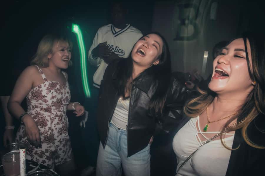 Seoul: Premium Pub Crawl with Open Bottles - Meeting Points, Timing, and How to Plan Your Night
