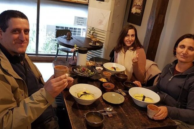 Seoul Private Custom Walking Tour with A Guide (Private Tour) - The guide’s “how to live in Seoul” help (food, shopping, and getting around)