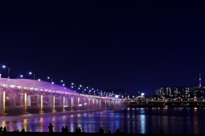 Seoul: Private Walking Tour with a Local - Picking your route: palaces, Bukchon, Insadong, and viewpoint time