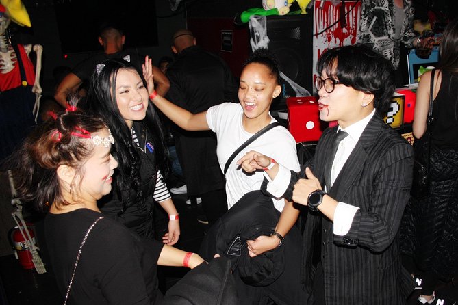 Seoul Pub Crawl by Absolute - Smoking, club rules, and the realistic side of nightlife