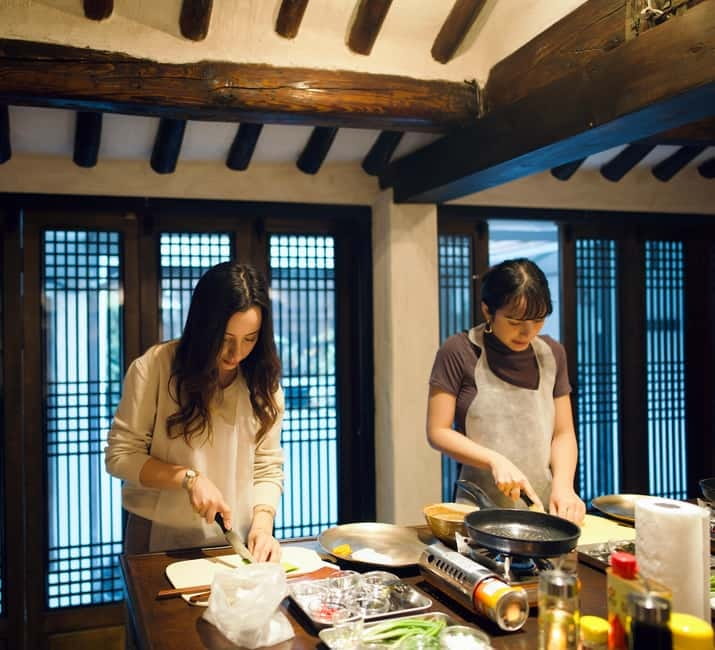 Seoul: Royal Seoul Cooking Class in a 100-Year-Old Hanok - Where You Meet and How to Get In Without Drama