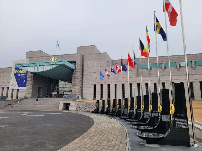 Seoul: War Memorial of Korea Private Guided Museum Tour - Key highlights worth planning around