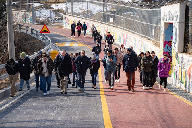Signature DMZ Tour: Exclusive Defector Talk & Suspension Bridge - Time, Transport, and Group Flow: How This Day Really Feels