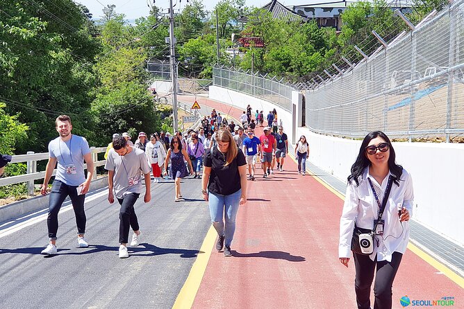 Small-Group DMZ Tour w/ North Korea Experience Hall & Susp.Bridge - 3rd Tunnel: what it feels like to go below the border