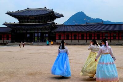 (Small Group) Palace & Seoul Old Town Highlights - Insadong: Traditional Shops, Tea Houses, and Fast Cultural Orientation