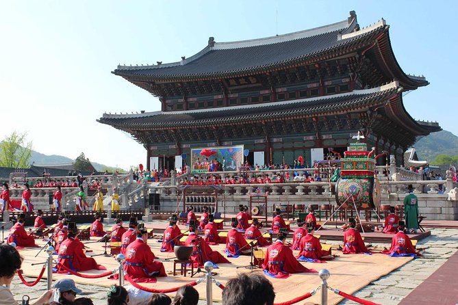 Small-Group Seoul Tour with Gyeongbokgung Palace (hotel pick-up) - Key Highlights That Make This Tour Worth It