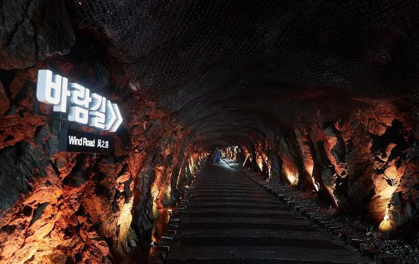 Suwon Hwaseong, Gwangmyeong Cave, & Starfield Library Trip - Should You Book This Suwon, Cave, and Starfield Day Trip?