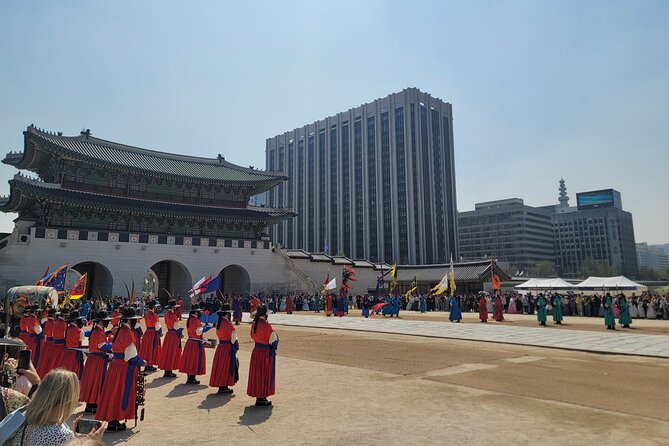 Tailored Private Tour from Seoul - Seoul with a plan: Gyeongbok Palace, Bukchon Hanok Village, and Namsan views