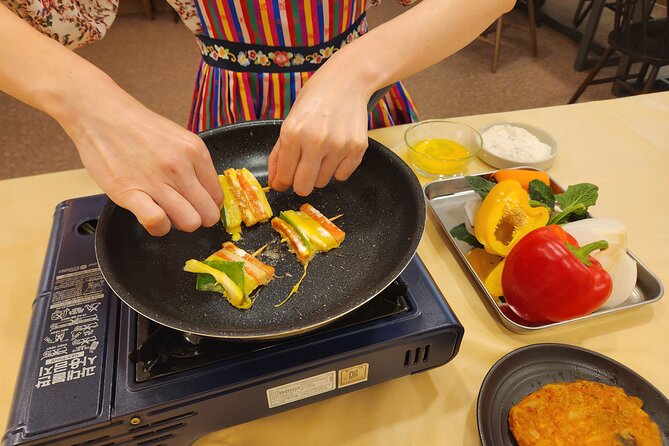 Traditional Korean 6-Dish Cooking Class + Hidden Alley Tour Seoul - Lunch at the table: you eat what you cooked