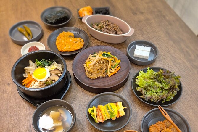 Traditional Korean 6-Dish Cooking Class + Hidden Alley Tour Seoul - Photos, printed recipes, souvenir, and the quiz moment