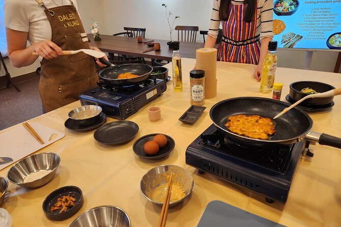 Traditional Korean 6-Dish Cooking Class + Hidden Alley Tour Seoul - Who this experience fits best