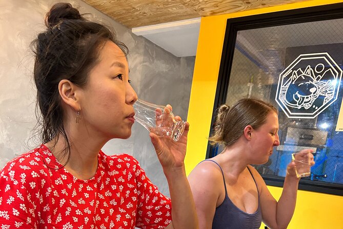 Traditional Soju Class and Makgeolli Tasting in Seoul - Creating cocktails with Korean spirits, not just copying recipes